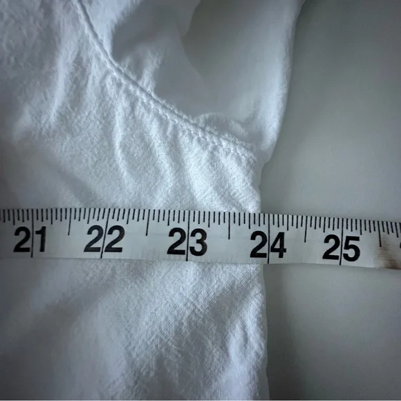 Vintage Women White Embroidered Button-Up Shirt - Picture 5 of 6